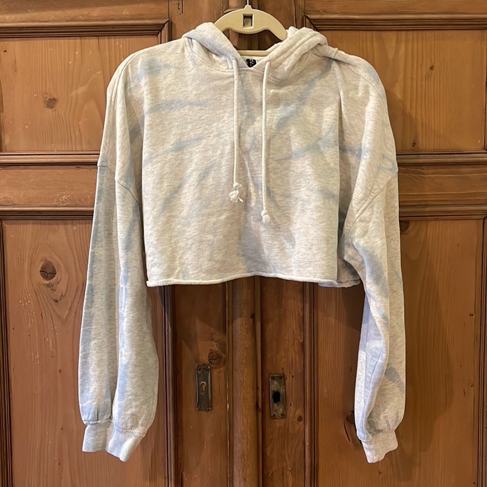 H&M Divided cutoff sweatshirt; light gray with sky blue tie dye